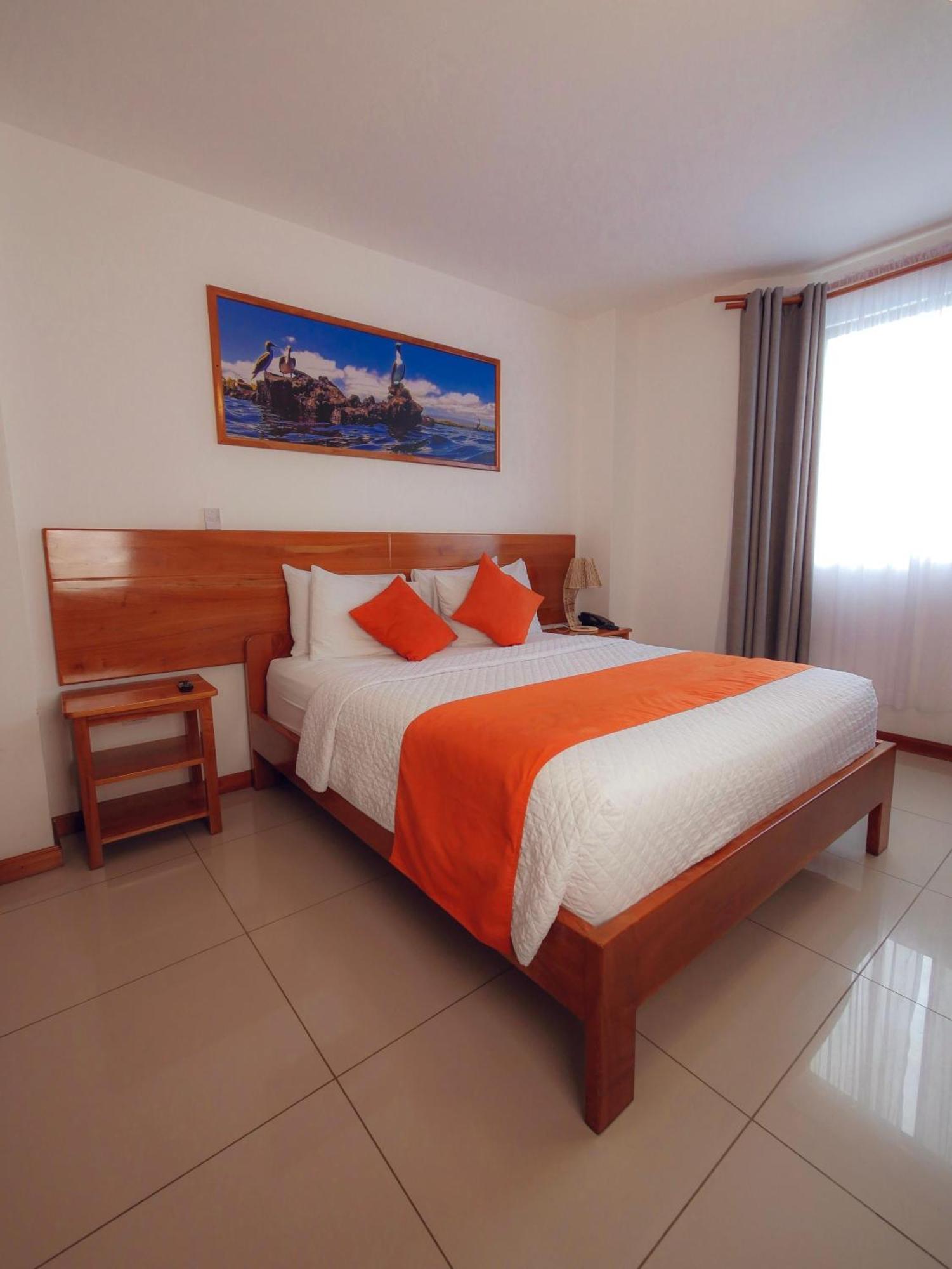 El Descanso Del Guia Puerto Ayora  Buitenkant foto