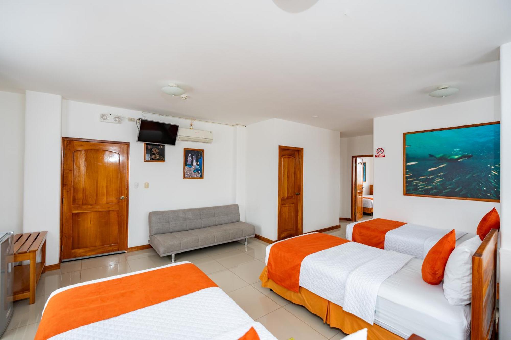 El Descanso Del Guia Puerto Ayora  Buitenkant foto